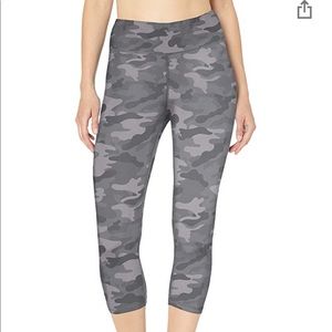 New Danskin camouflage leggings